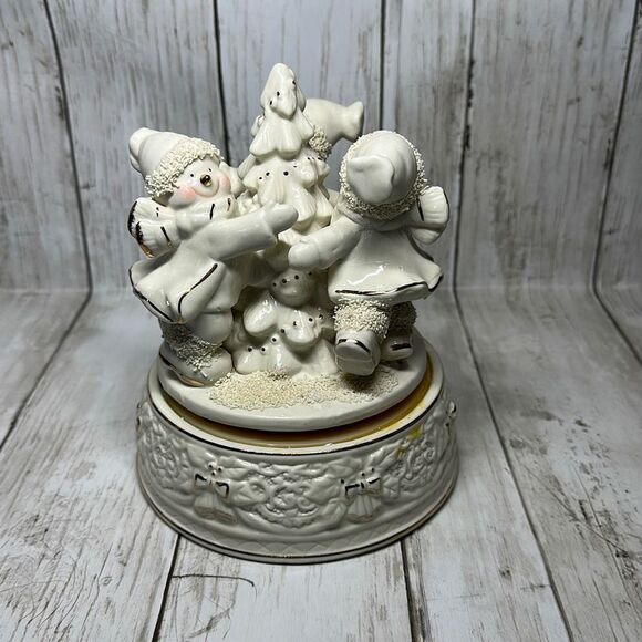 Porcelain Dancing Snowman Music Box Christmas - Picture 3 of 5
